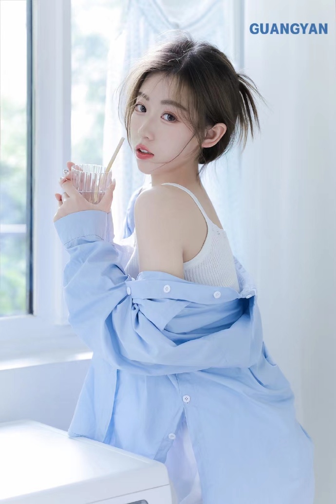 哆啦A梦 封面